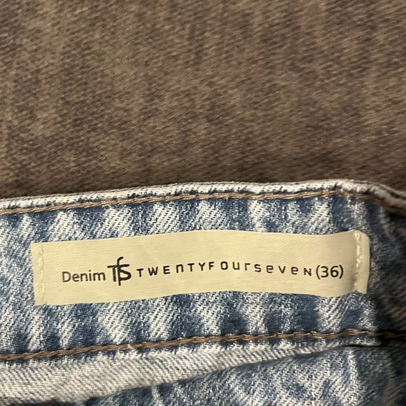 Studded jean shorts - Picture 3 of 4